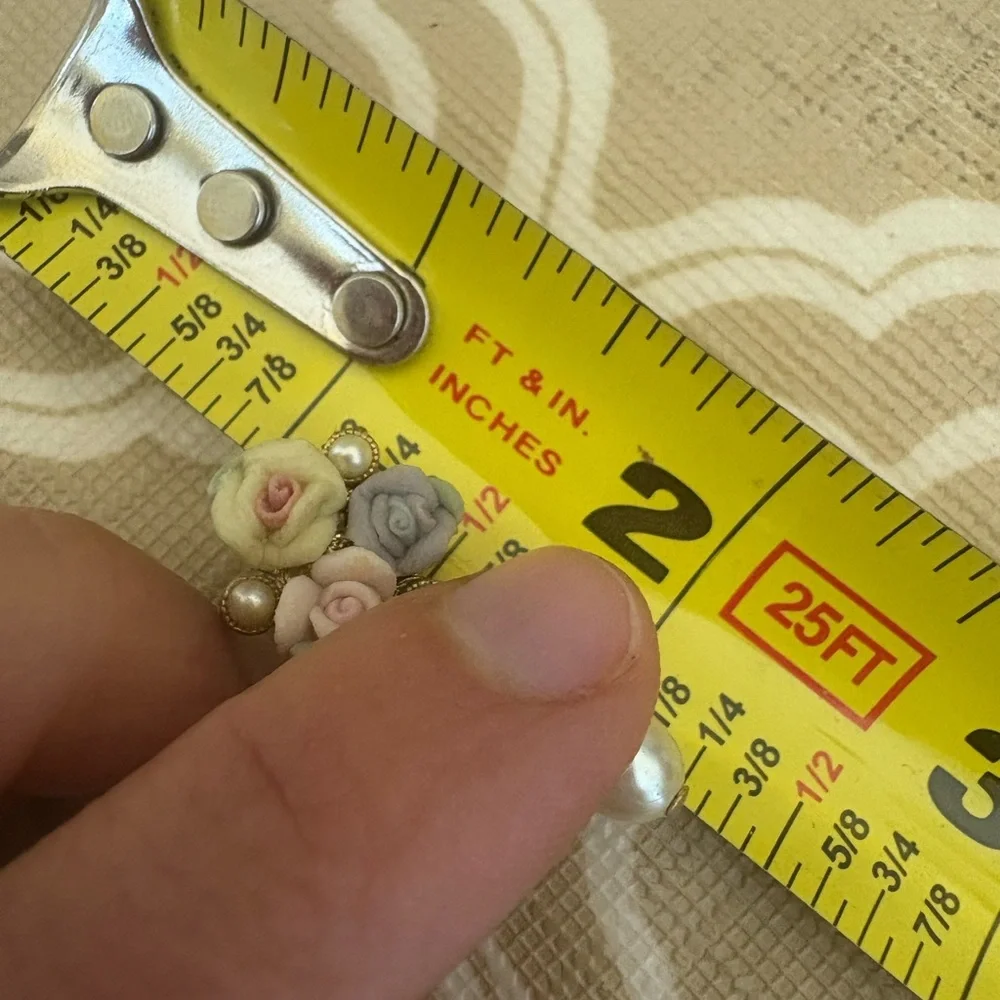 1928 pink porcelain dangle drop earrings flowers gold toned faux pearls - Picture 12 of 12